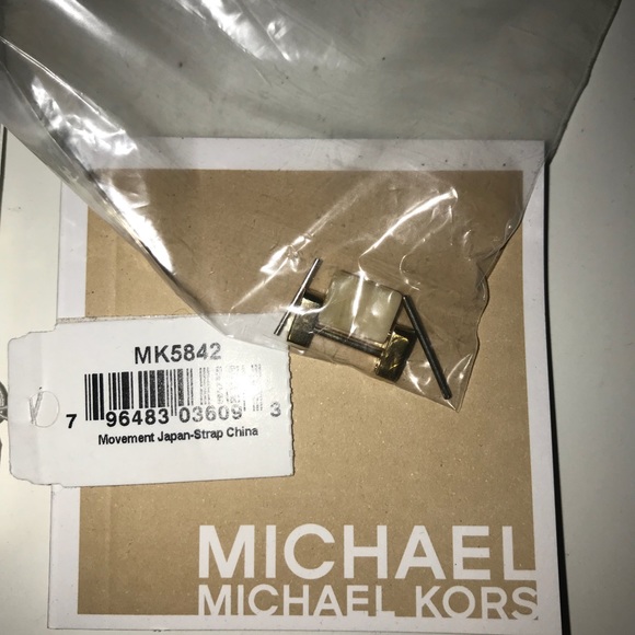 Michael Kors watch - Picture 4 of 5